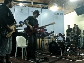 Con pato en viola